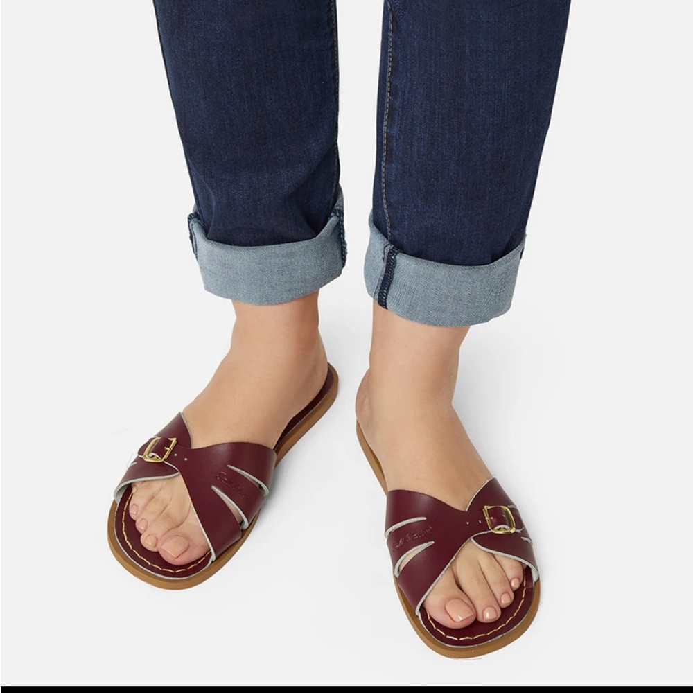 Salt water sandal slides